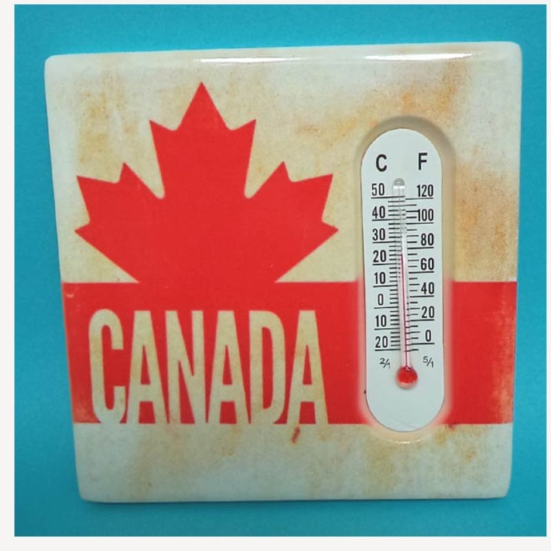 01046 – CANADA SOUVENIR THERMOMETER 3X3 MAPLE LEAF