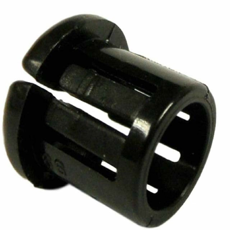 22MP03123 – SNAP IN HOLE BUSHING CABLE OD- 4.75MM MTG HOLE-7.9MM L-8MM (4 pcs/pkg)