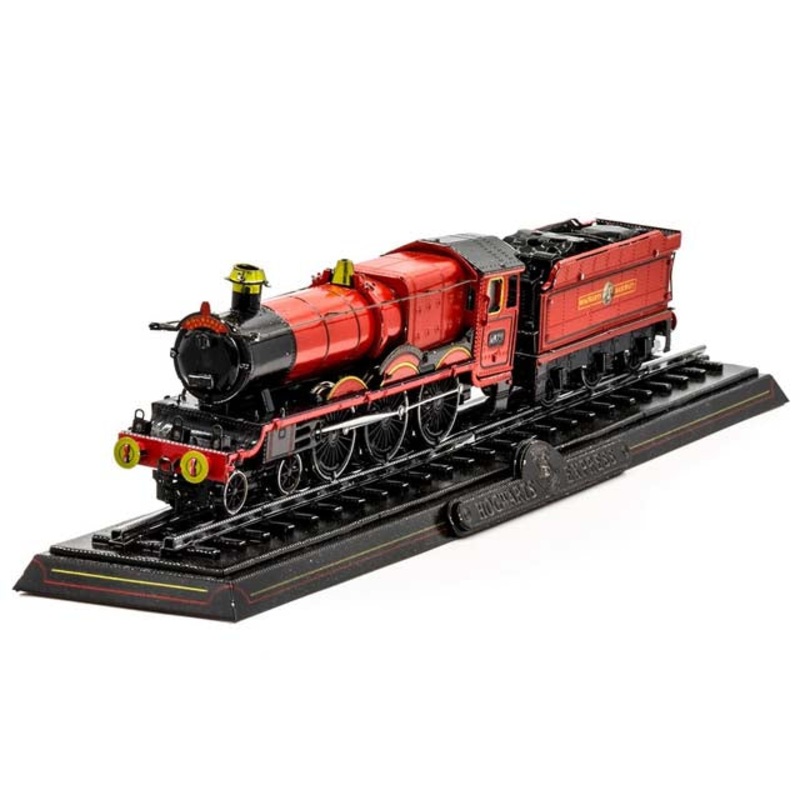 MMS477 – HOGWARTS EXPRESS WITH TRACK METAL EARTH FROM HARRY POTTER