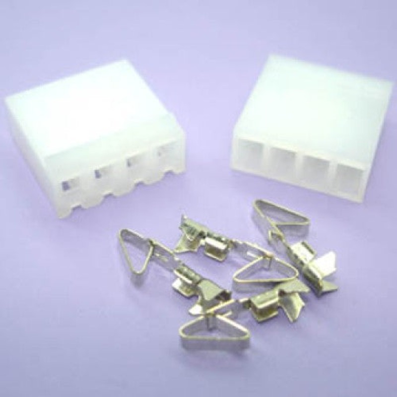 37-704-5 – MOLEX SKT 3.9MM 4S W/CAT EAR PINS (5 pcs/pkg)